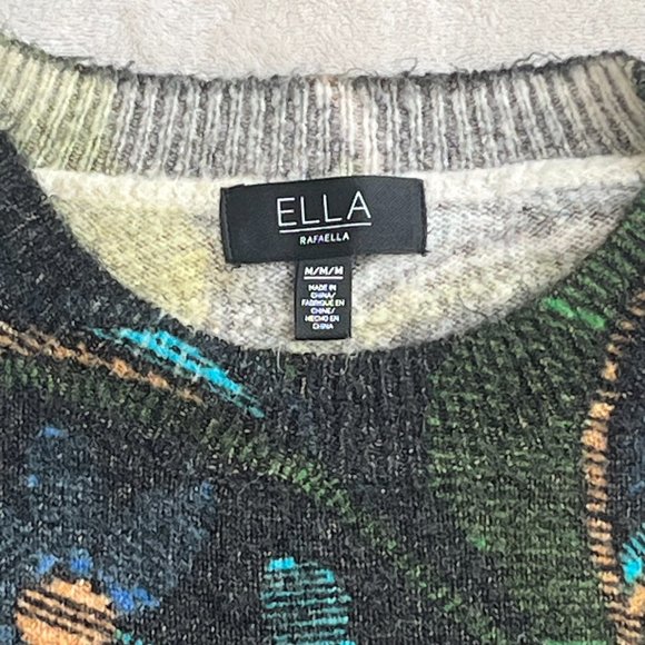 Floral Sweater - Picture 3 of 4